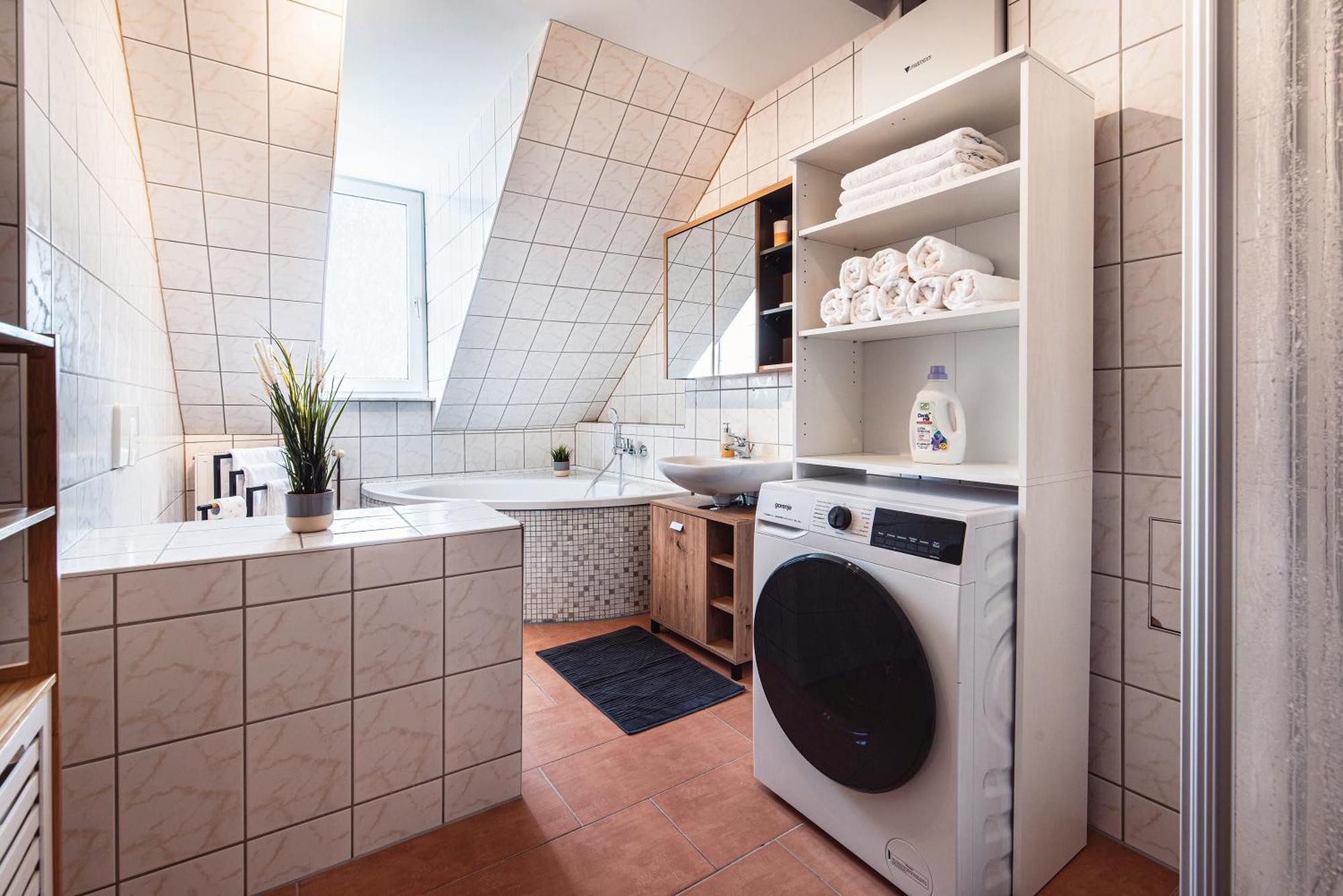 Grosszuegiges Apartment - Zentral - Kueche - Familienfreundlich 에르푸르트 외부 사진